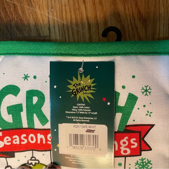 NWT GRINCH CHRISTMAS OVEN MITTS - Picture 7 of 8